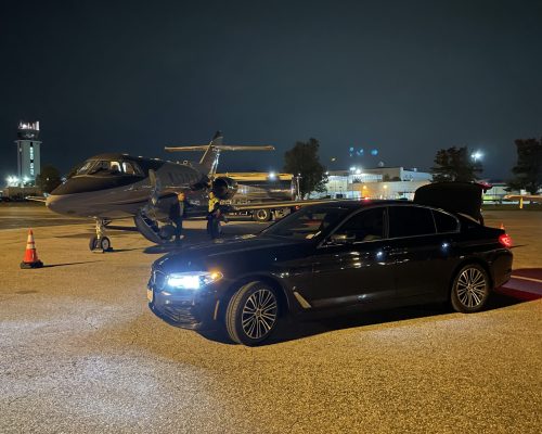Private airport transportation with discreet chauffeurs - URVIP Transportation